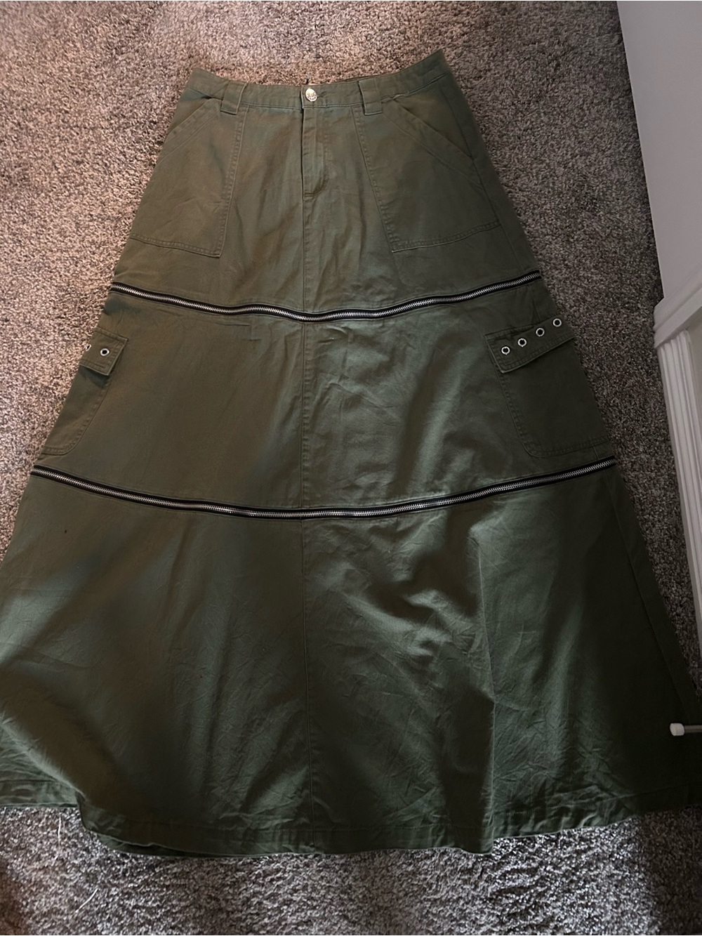 Hot Topic Olive Green A-Line Utility Maxi Skirt - Picture 1 of 4